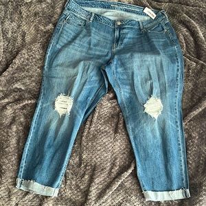 Old Navy Cuffed Boyfriend Straight Jeans NWT